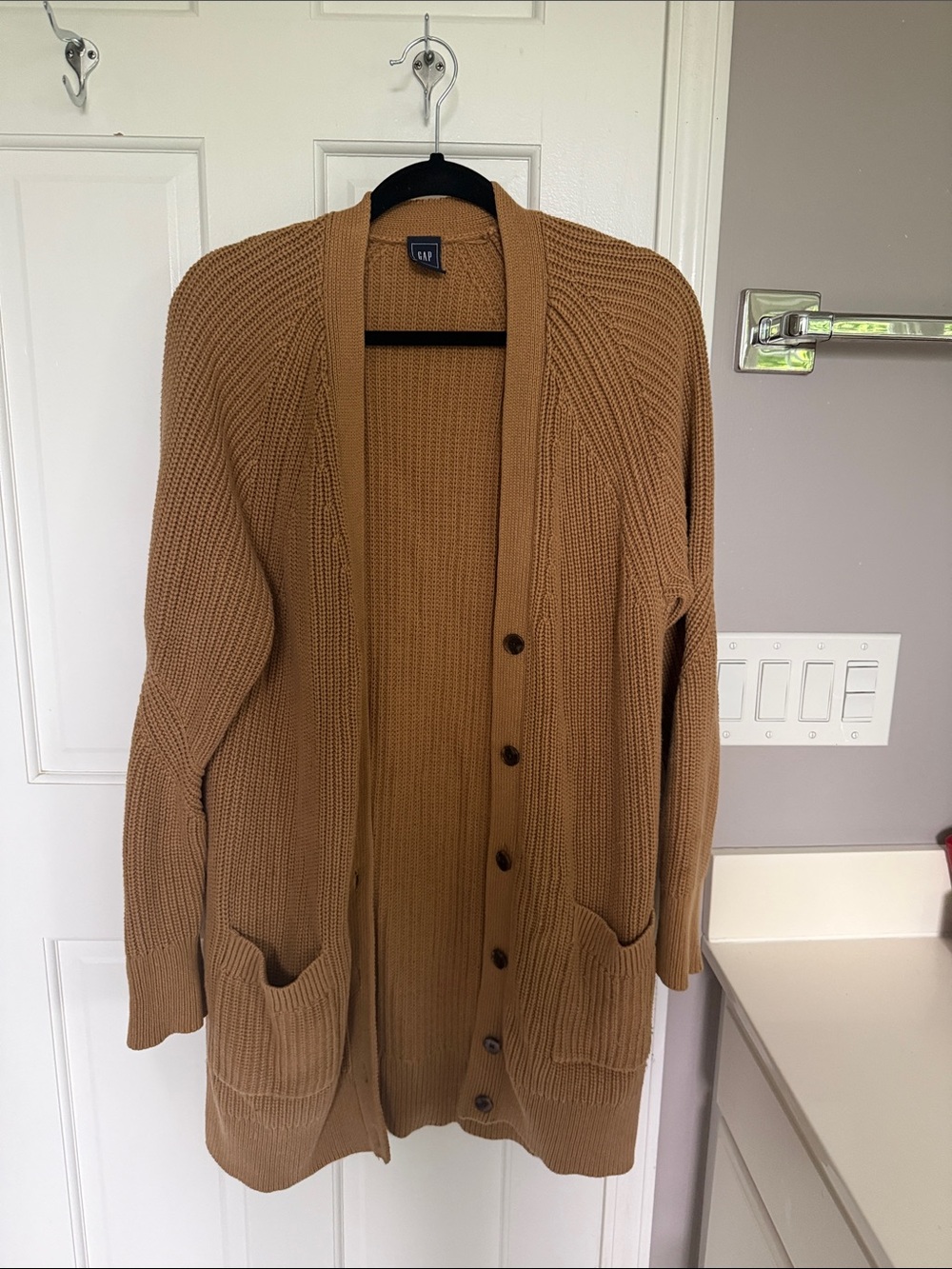 Gap CashSoft Shaker Stitch Oversized Boyfriend Cardigan Sweater Cocoa Brown - Picture 2 of 6